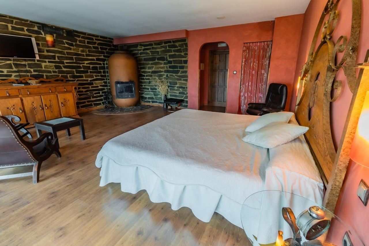 Plasenzuela Hotel Rural El Labriego By Vivere Stays מראה חיצוני תמונה